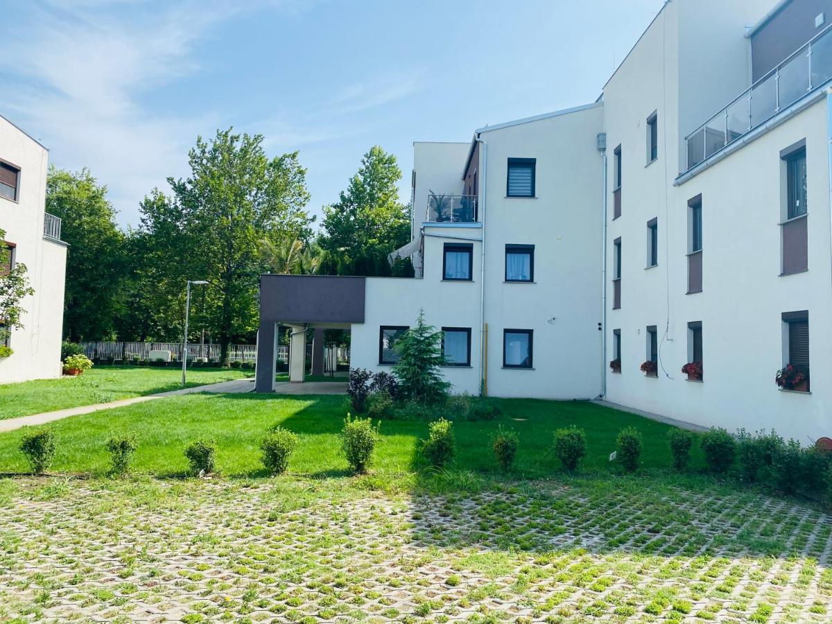 Liszt Ferenc Apartments Кечкемет Экстерьер фото